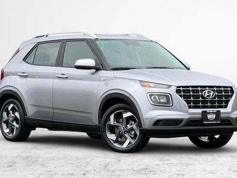 New 2026 Hyundai Venue SEL FWD image 1