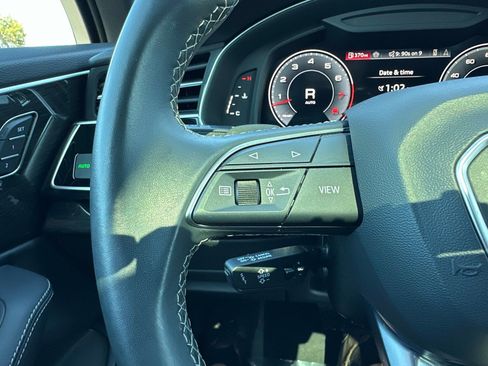 Used 2025 Audi Q7 3.0T Premium Plus image 30