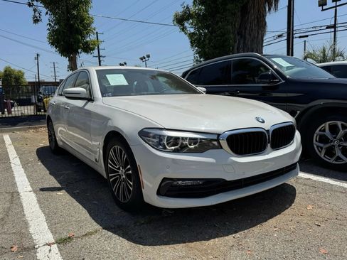 Used 2018 BMW 530e RWD image 1
