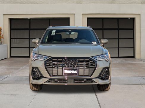 New 2025 Audi Q3 2.0T Premium image 2