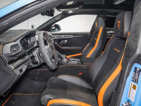 Used 2024 Lamborghini Urus Performante image 2
