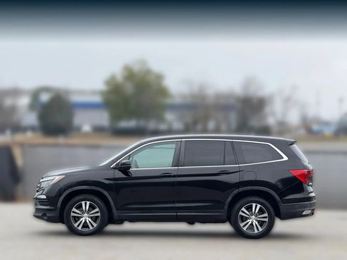 Used 2016 Honda Pilot EX image 8