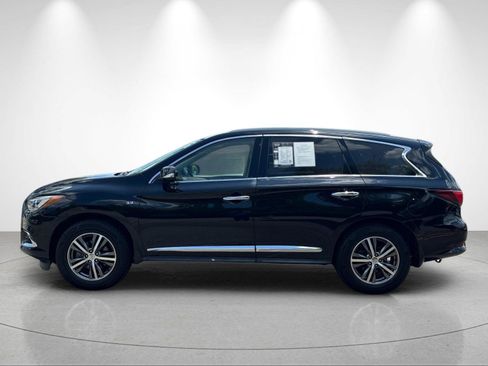 Used 2020 INFINITI QX60 Luxe w/ Essential Package FWD image 2