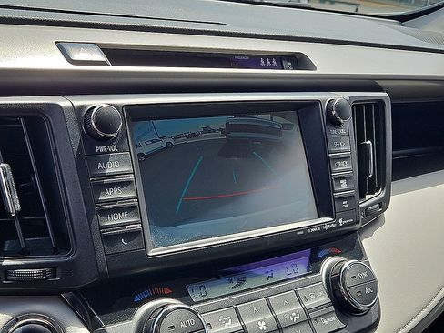 Used 2017 Toyota RAV4 Limited FWD image 15