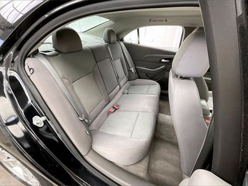 Used 2013 Chevrolet Malibu LS image 18