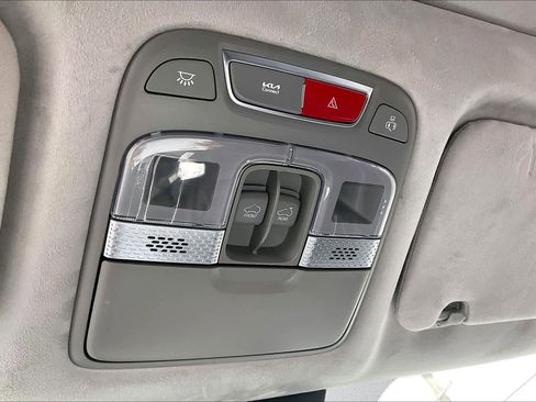 Used 2024 Kia Telluride SX Prestige w/ Towing Package image 37