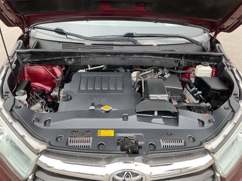 Used 2015 Toyota Highlander XLE AWD/4WD image 55
