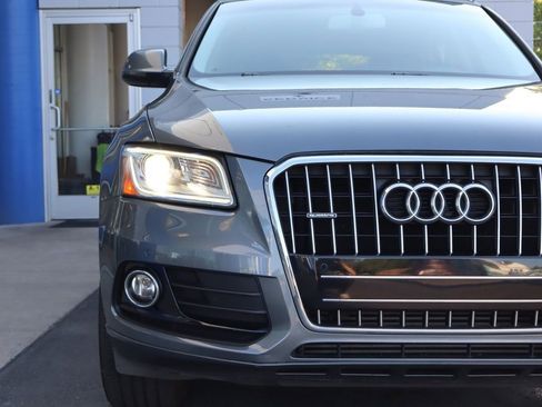 Used 2017 Audi Q5 2.0T Premium Plus w/ Technology Package image 29