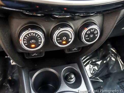Used 2017 Mitsubishi Outlander Sport SEL FWD image 17