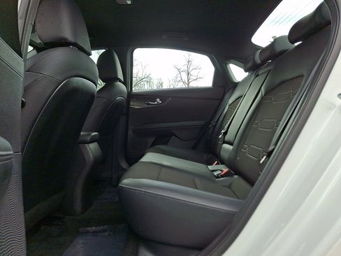 Used 2022 Kia Forte GT-Line image 10