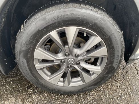 Used 2016 Nissan Murano S image 26