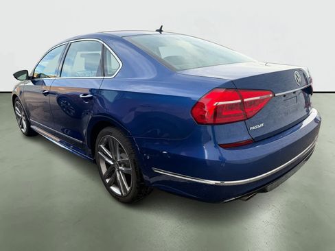 Used 2016 Volkswagen Passat 1.8T R-Line image 3