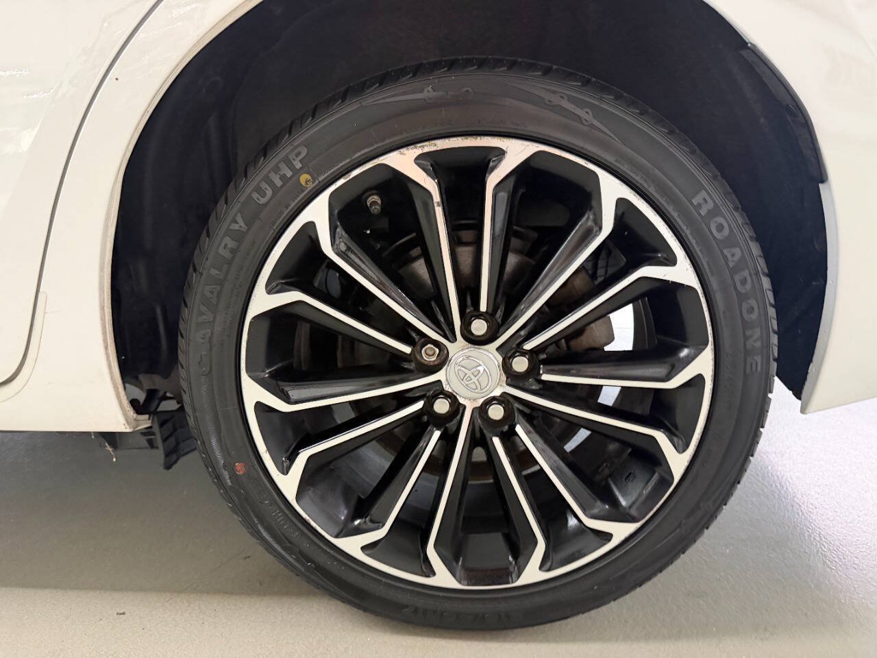Used 2016 Toyota Corolla S FWD image 28