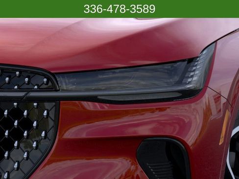 New 2026 Lincoln Nautilus Reserve image 18