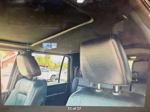 Used 2017 Ford Expedition EL Limited w/ Equipment Group 301A AWD/4WD image 8