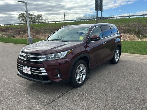Used 2019 Toyota Highlander Limited image 7