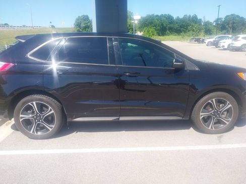 Used 2021 Ford Edge ST AWD/4WD image 2