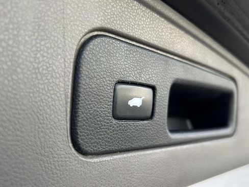 Used 2016 Honda Odyssey Touring image 38