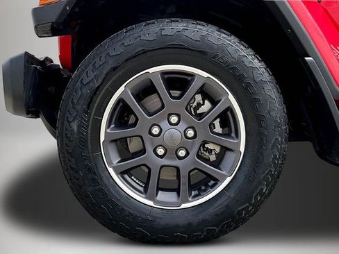 Used 2021 Jeep Gladiator Overland w/ Popular Equipment Package AWD/4WD image 35