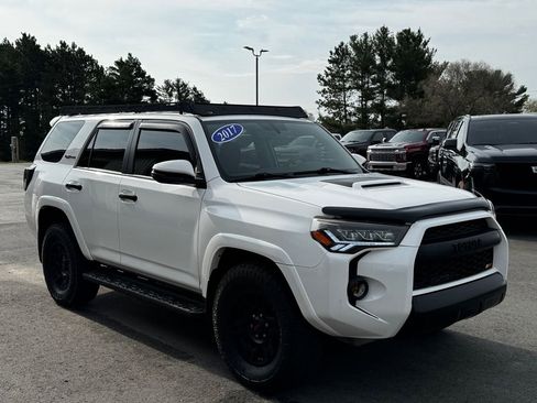 Used 2017 Toyota 4Runner TRD Pro AWD/4WD image 8