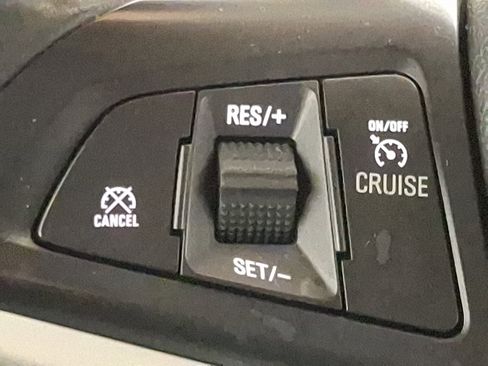 Used 2018 Chevrolet Sonic LT w/ Convenience Package image 20