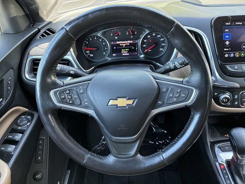 Used 2022 Chevrolet Equinox Premier AWD/4WD image 11