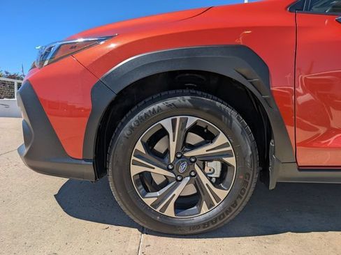 Used 2024 Subaru Crosstrek 2.5i Premium AWD/4WD image 12
