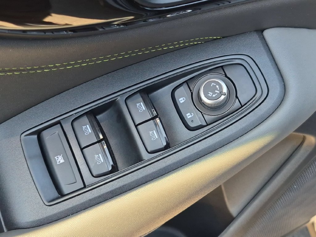 Used 2025 Subaru Outback Onyx Edition AWD/4WD image 13