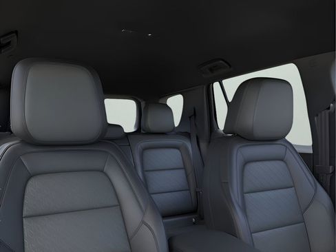 New 2026 Chevrolet Equinox LT w/ Convenience Package II FWD image 18