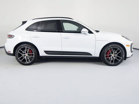 Certified 2026 Porsche Macan S AWD/4WD image 11