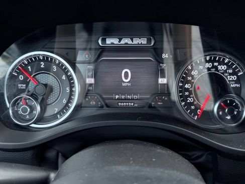 Used 2022 RAM 1500 Big Horn AWD/4WD image 30