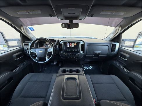 Used 2016 Chevrolet Silverado 2500 LT AWD/4WD image 18