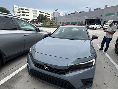 Used 2024 Honda Civic Sport image 8