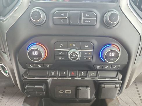 Used 2023 Chevrolet Silverado 3500 LTZ w/ LTZ Convenience Package AWD/4WD image 29