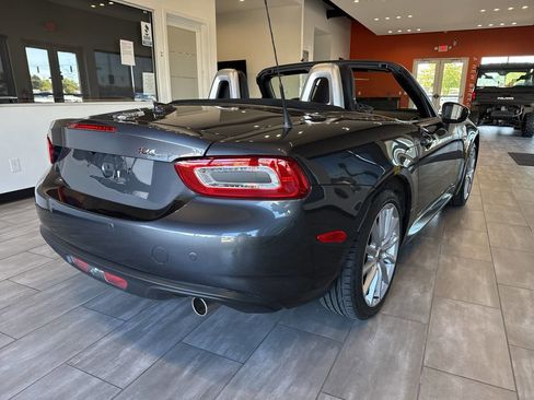 Used 2019 FIAT 124 Spider Lusso w/ Convenience Group image 10