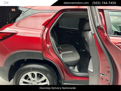 Used 2024 Chevrolet TrailBlazer LS w/ LS Convenience Package image 21