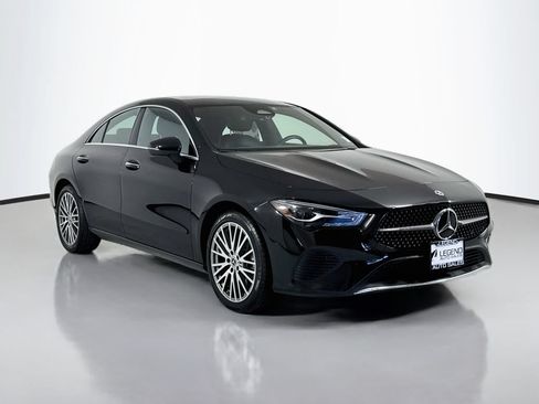 Used 2025 Mercedes-Benz CLA 250 4MATIC image 4