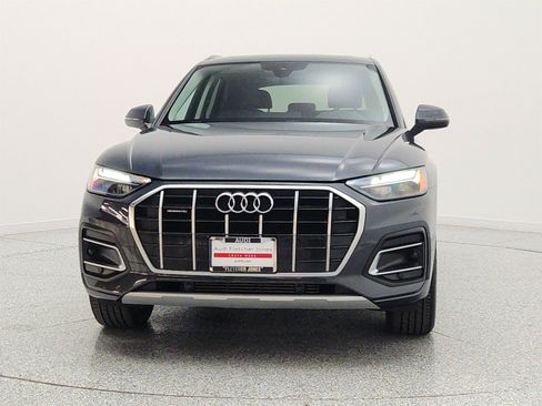 Used 2023 Audi Q5 2.0T Premium w/ Convenience Package AWD/4WD image 2