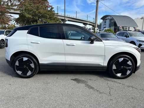 New 2025 Volvo EX30 Plus w/ Protection Package Premier image 10