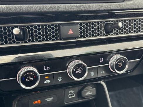 Used 2022 Honda Civic Sport image 13