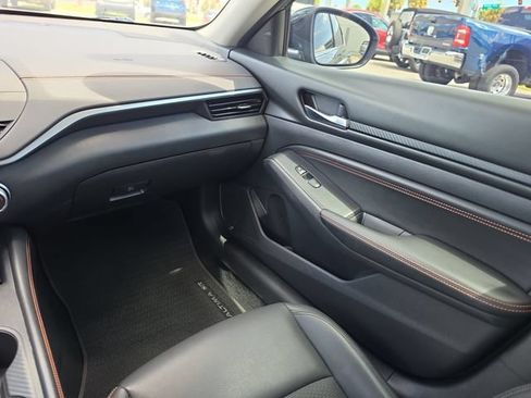 Used 2019 Nissan Altima 2.5 SR FWD image 10