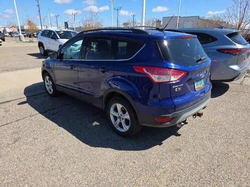 Used 2015 Ford Escape SE w/ Equipment Group 201A AWD/4WD image 3