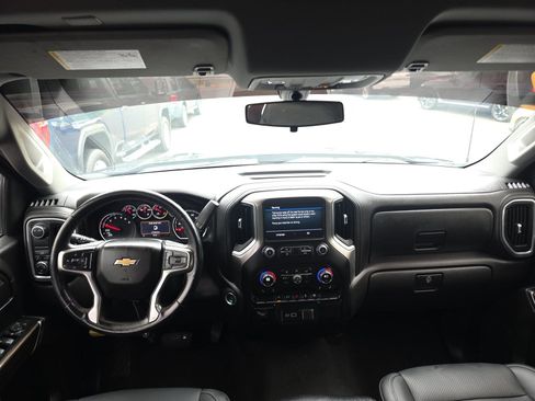 Used 2021 Chevrolet Silverado 1500 LT RWD image 16
