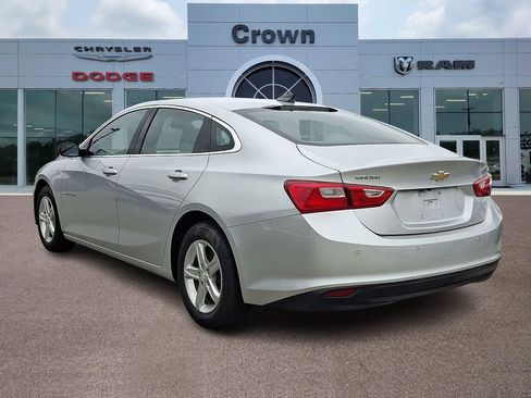 Used 2022 Chevrolet Malibu LS w/ Driver Confidence Package II FWD image 4