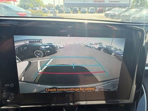 Used 2024 Toyota Corolla Cross AWD Hybrid w/ Moonroof Package image 20