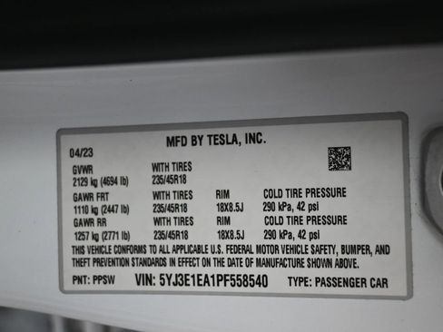 Used 2023 Tesla Model 3 Standard Range RWD image 8