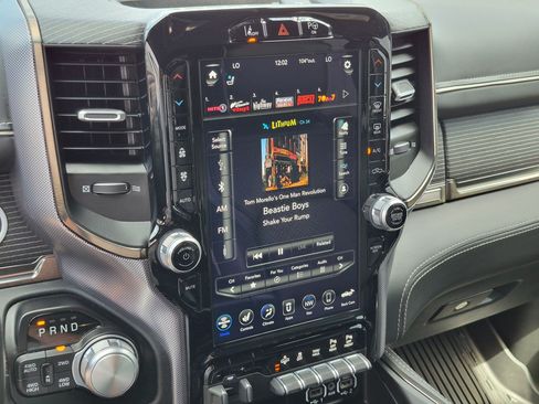 Used 2021 RAM 1500 Limited AWD/4WD image 21