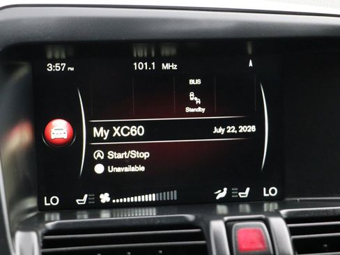 Used 2017 Volvo XC60 T5 Dynamic w/ Preferred Option Package AWD/4WD image 16
