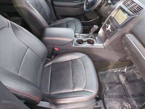 Used 2018 Ford Explorer Sport w/ Equipment Group 401A image 21