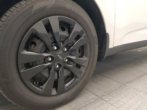 Used 2020 Kia Soul LX FWD image 31